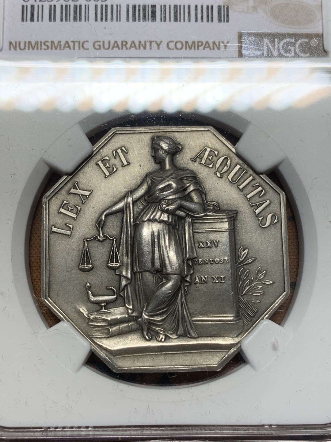 《竞宝斋》第111场-周日，周一 ，2场连拍（全场包邮） NGC MS64 法国 1883年 里尔公证人八角银币代币