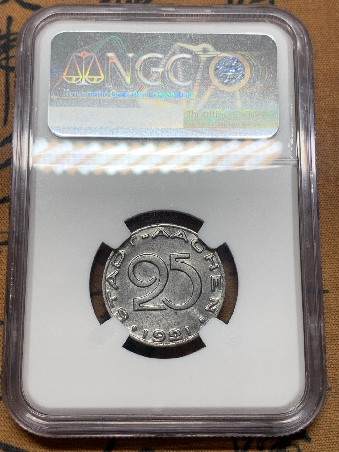 《竞宝斋》第111场-周日，周一 ，2场连拍（全场包邮） NGC-MS63 德国紧急状态 1921年 亚琛25芬尼无心狼铁币。细节好