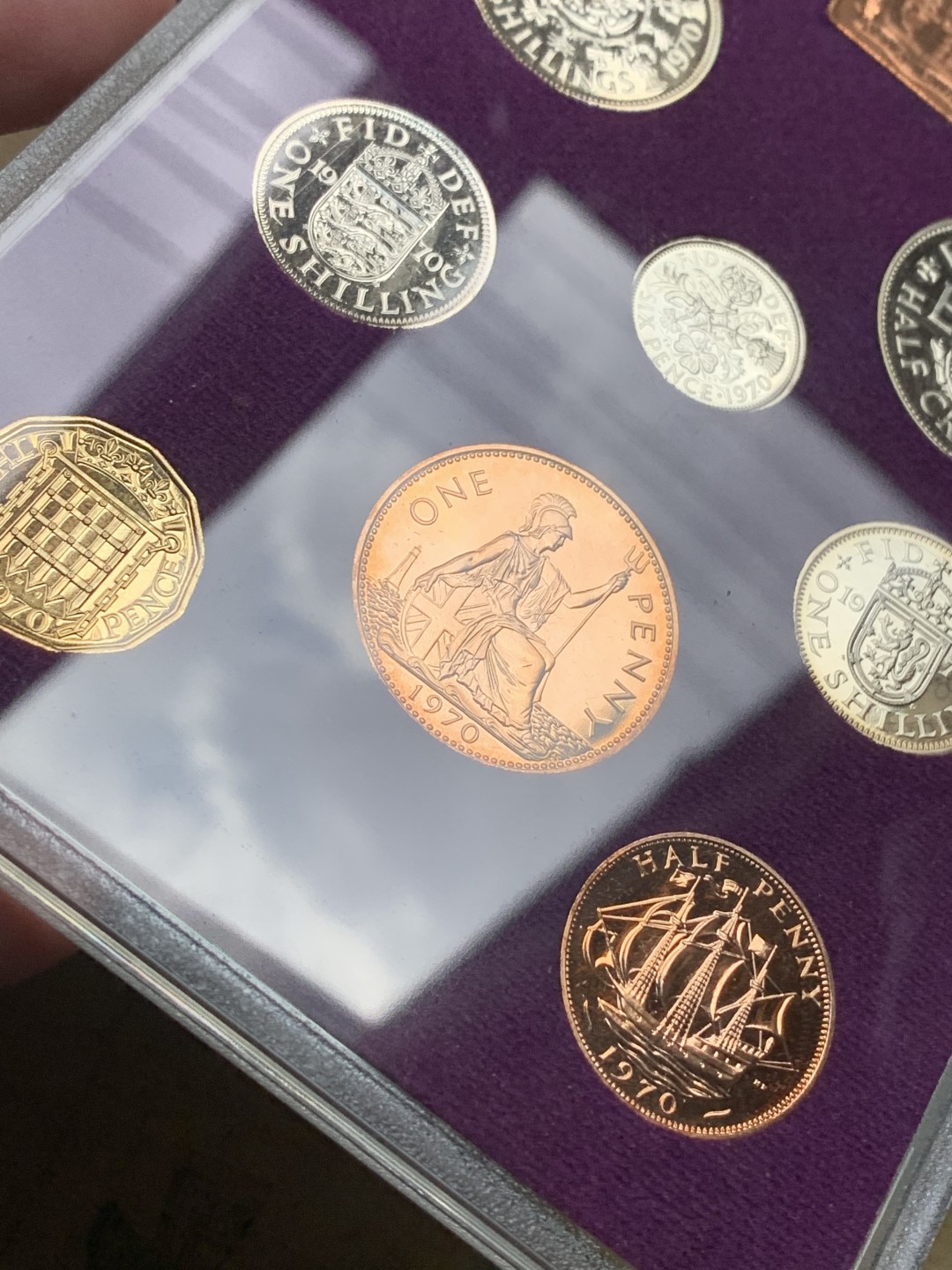 《竞宝斋》第111场-周日，周一 ，2场连拍（全场包邮） 1970年英国伊丽莎白二世精制套币，最后的12进制套币，非常有纪念意义，近期持续大涨