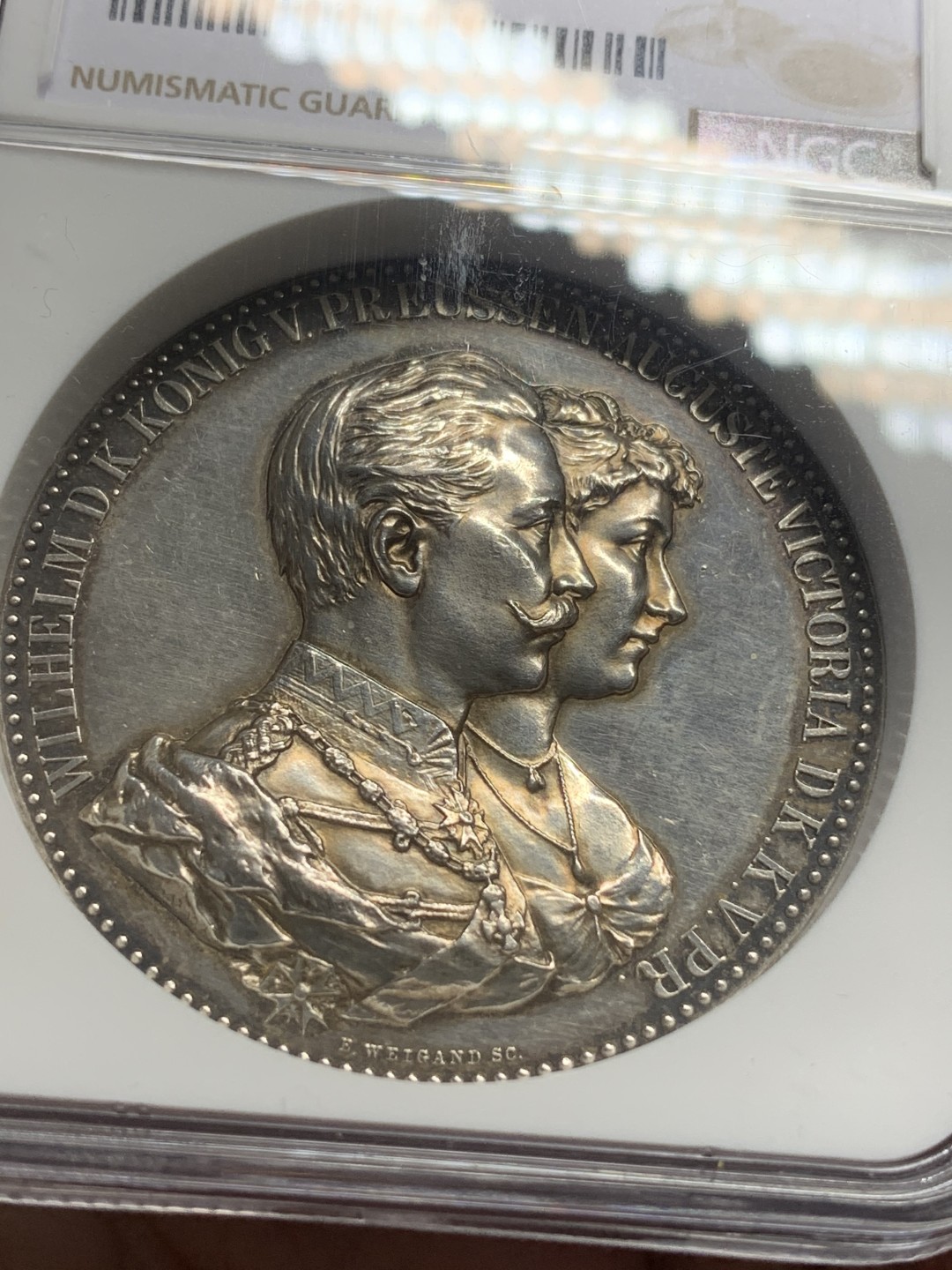 《竞宝斋》第111场-周日，周一 ，2场连拍（全场包邮） NGC UNC品相 德国普鲁士1906年威廉二世金婚纪念大银章，高浮雕加厚盒