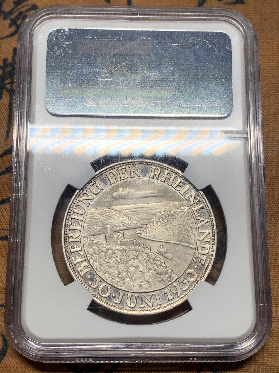 《竞宝斋》第111场-周日，周一 ，2场连拍（全场包邮） NGC-PF63 ULTRA CAMEO 德国 1930年 伯恩哈特设计兴登堡银章，莱茵河景观银章，镜面感觉给分保守