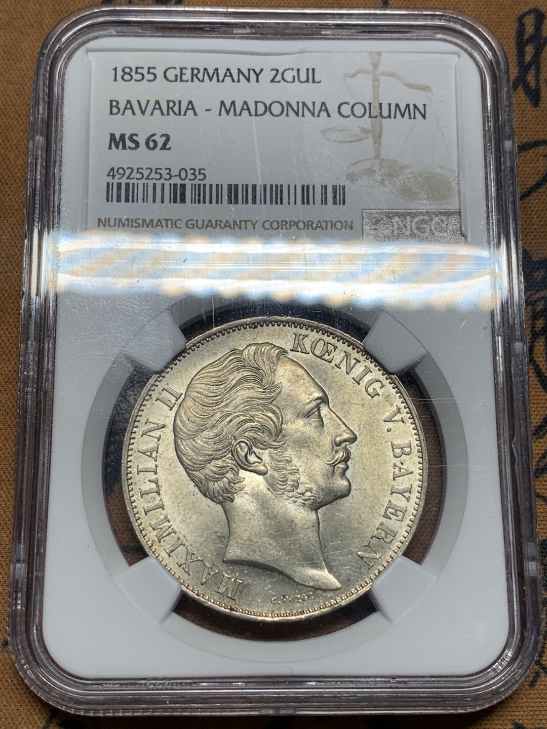 《竞宝斋》第111场-周日，周一 ，2场连拍（全场包邮） NGC-MS62德国 1855年 巴伐利亚圣母抱婴2盾银币 车轮转光 细节犀利