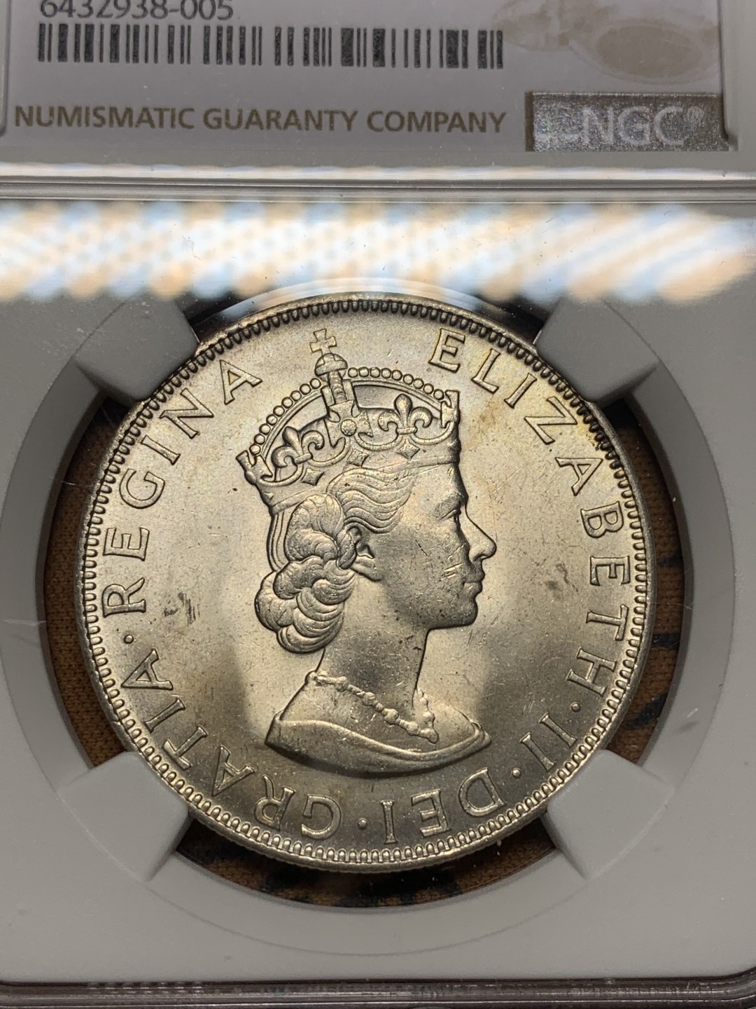 《竞宝斋》第111场-周日，周一 ，2场连拍（全场包邮） NGC MS64 1964年百慕大1克朗大银币 伊丽莎白二世女王大热门