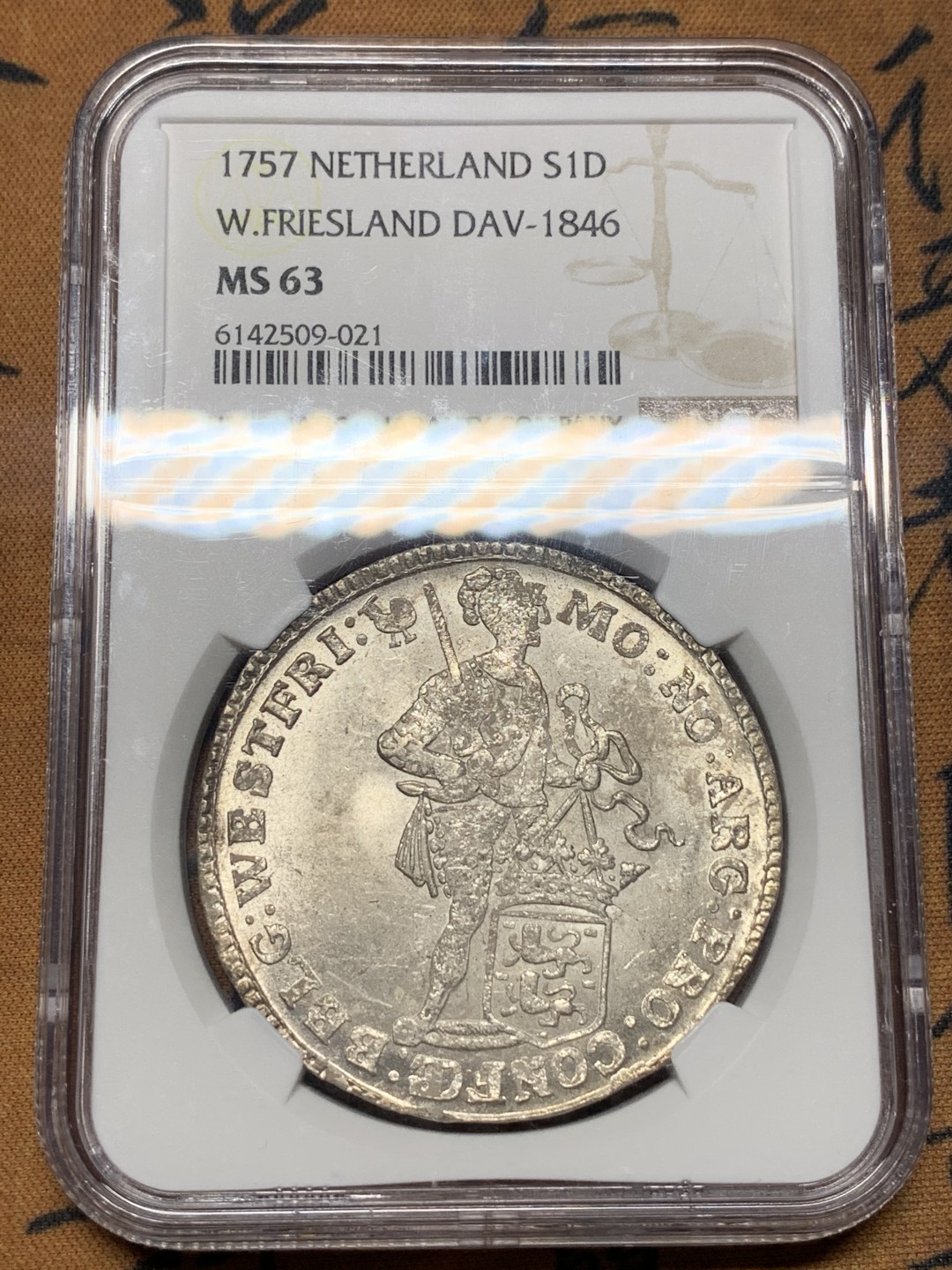 《竞宝斋》第111场-周日，周一 ，2场连拍（全场包邮） NGC-MS63  荷兰 1757年西弗里斯兰1D大银币 近300年保持强曝光状态