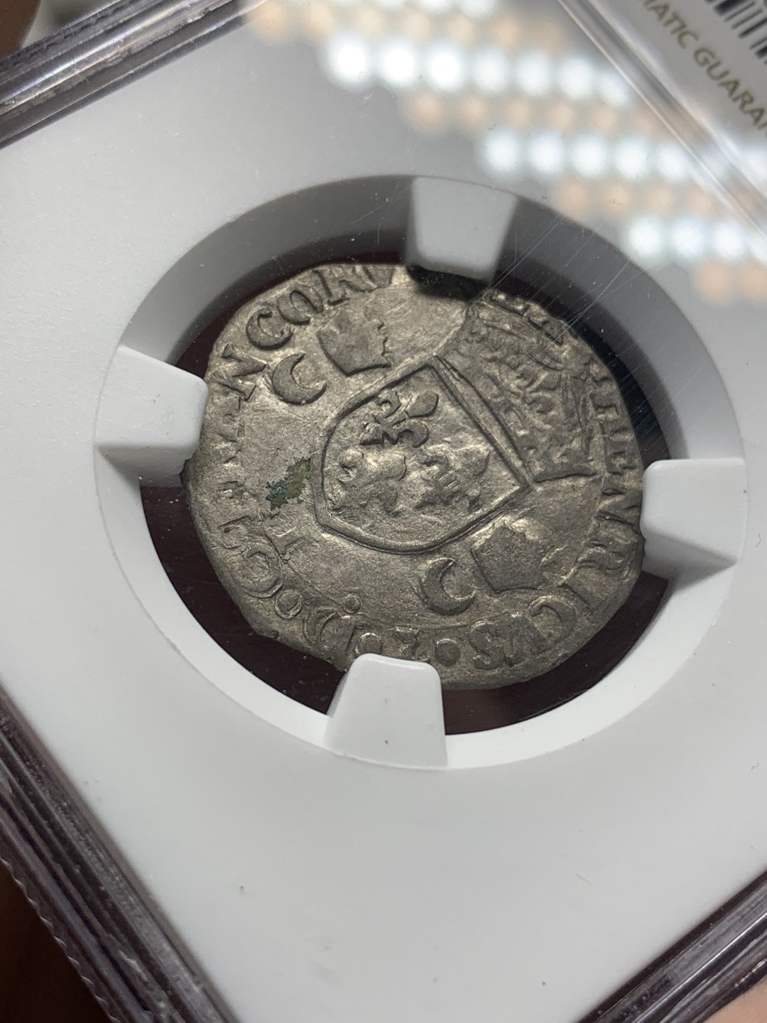 《竞宝斋》第111场-周日，周一 ，2场连拍（全场包邮） NGC VF 法国 1556年 亨利二世 1D 银币 打制非常好 用现代币的标准评判16世纪的工艺 不妥 低评
