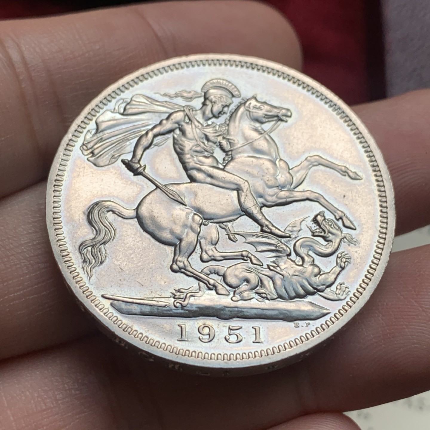 《竞宝斋》第111场-周日，周一 ，2场连拍（全场包邮） 英国 1951年 乔治六世 最后的马剑 克朗镍马剑 红盒带证书