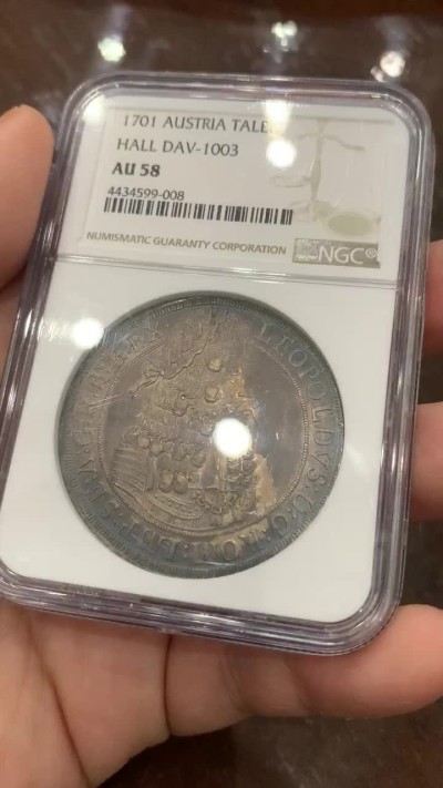 《竞宝斋》第111场-周日，周一 ，2场连拍（全场包邮） NGC-AU58  神圣罗马 帝国 1701年 利奥波德一世 大波浪 猪嘴大泰勒银币 入骨五彩包浆 老味道 非常漂亮