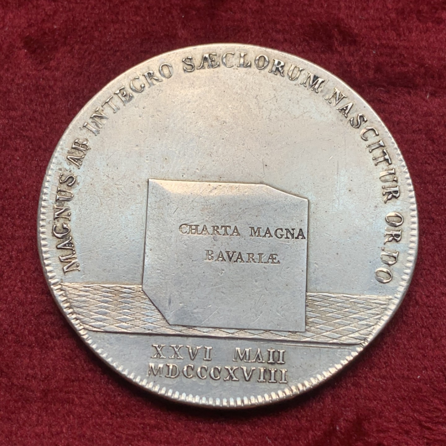 《竞宝斋》第111场-周日，周一 ，2场连拍（全场包邮） 德国 1818年 巴伐利亚 宪法泰勒 细节极好