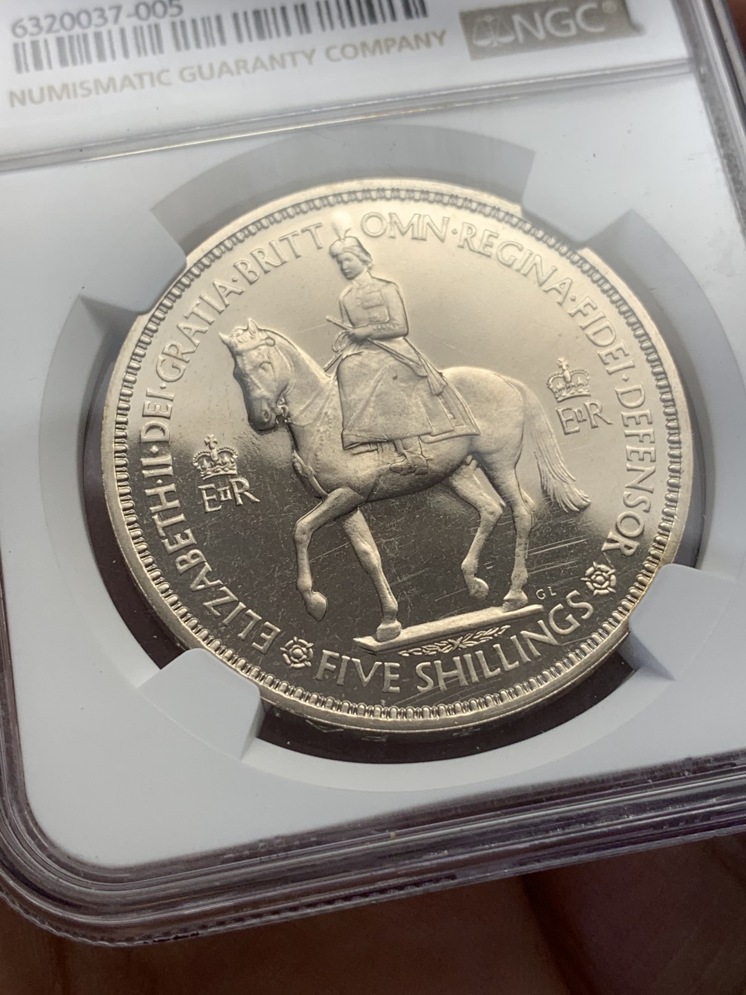 《竞宝斋》第111场-周日，周一 ，2场连拍（全场包邮） NGC PF65 CAMEO 英国 1953 伊利沙白二世 登基克朗 自从女王过世 价格已经飞天