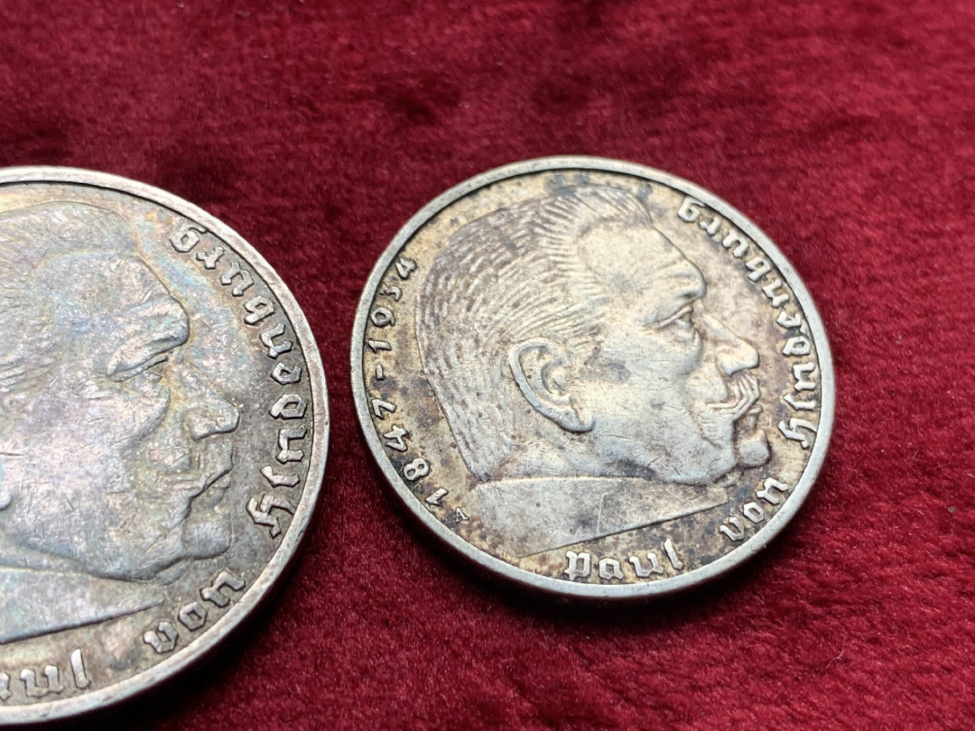 《竞宝斋》第111场-周日，周一 ，2场连拍（全场包邮） 德国 1937，1939年 兴登堡 2马克，5马克一对 原味包浆 细节不错