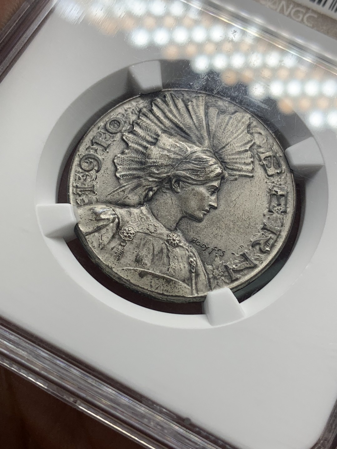 《竞宝斋》第111场-周日，周一 ，2场连拍（全场包邮） NGC MS64  1910年瑞士伯尔尼射击节银章 市场流通量小于500枚 设计精美细腻 塔楼上的钟表也跃然章上