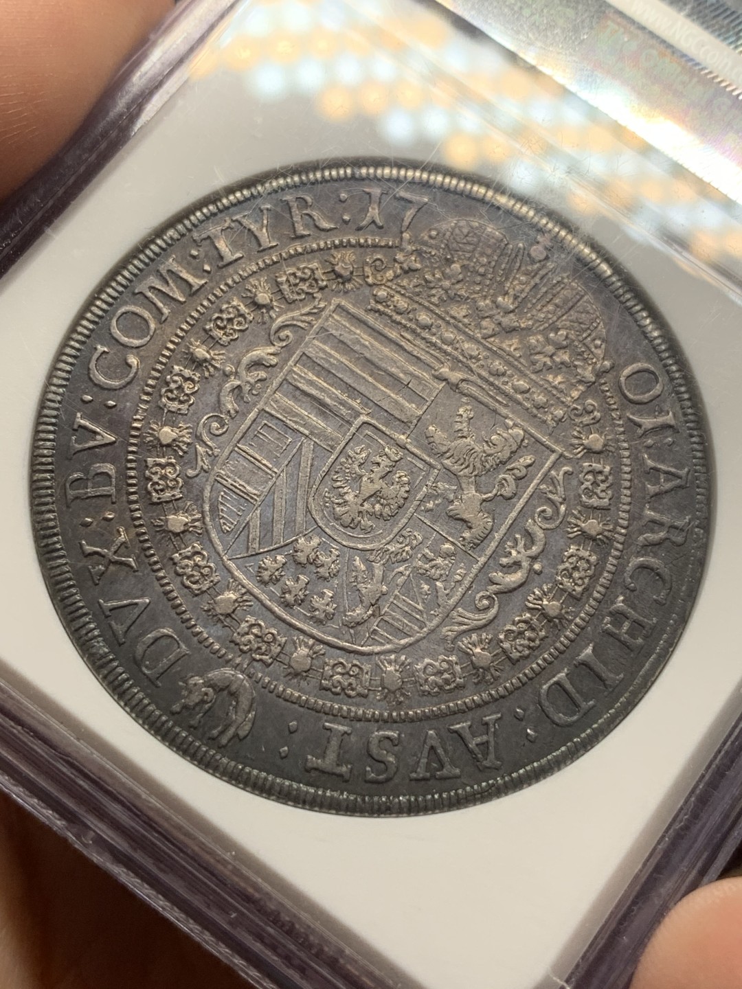 《竞宝斋》第111场-周日，周一 ，2场连拍（全场包邮） NGC-AU58  神圣罗马 帝国 1701年 利奥波德一世 大波浪 猪嘴大泰勒银币 入骨五彩包浆 老味道 非常漂亮