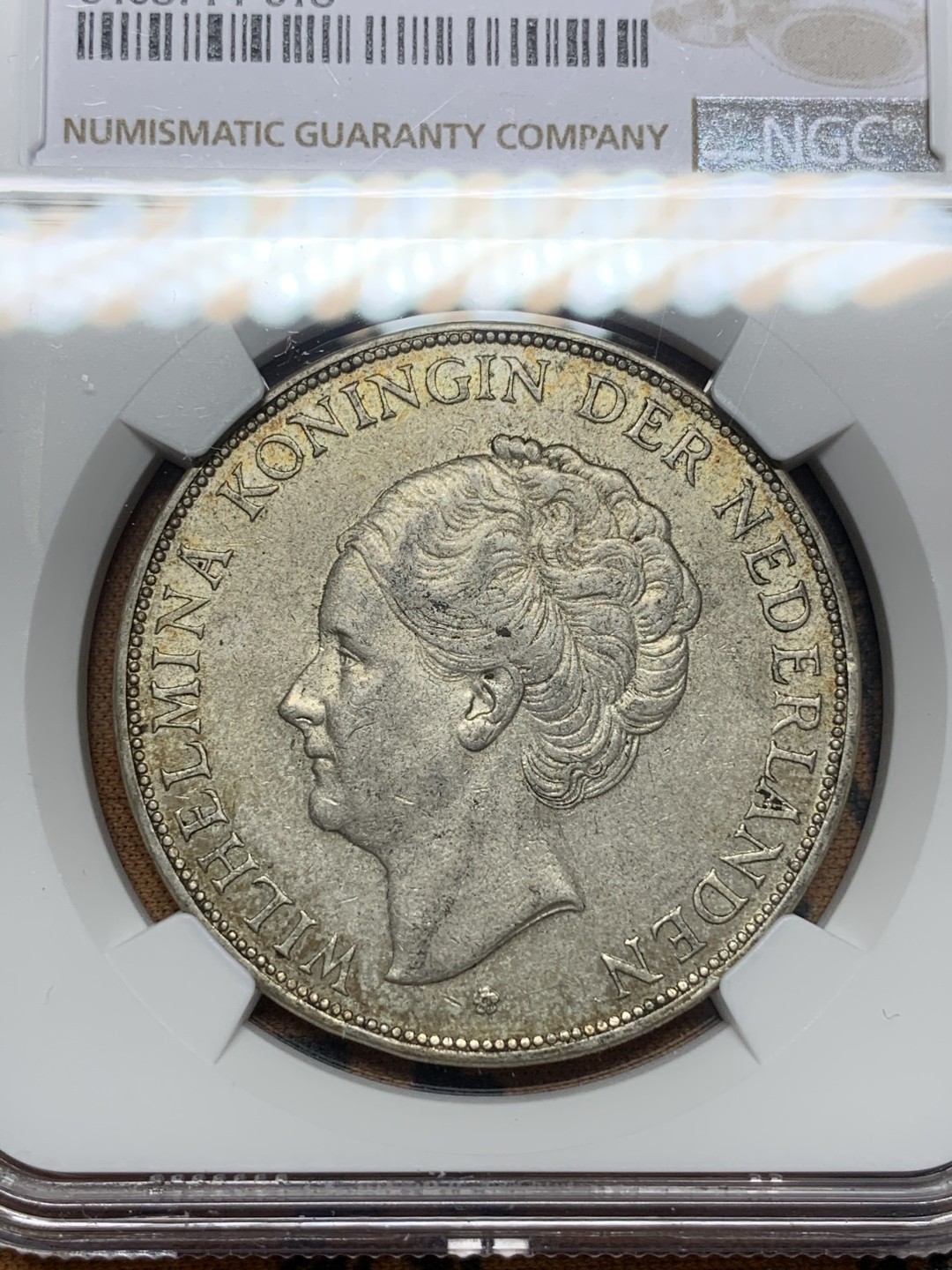 《竞宝斋》第111场-周日，周一 ，2场连拍（全场包邮） NGC-AU55 荷兰1930年 威廉米娜女王2.5盾 大银币 原味好品