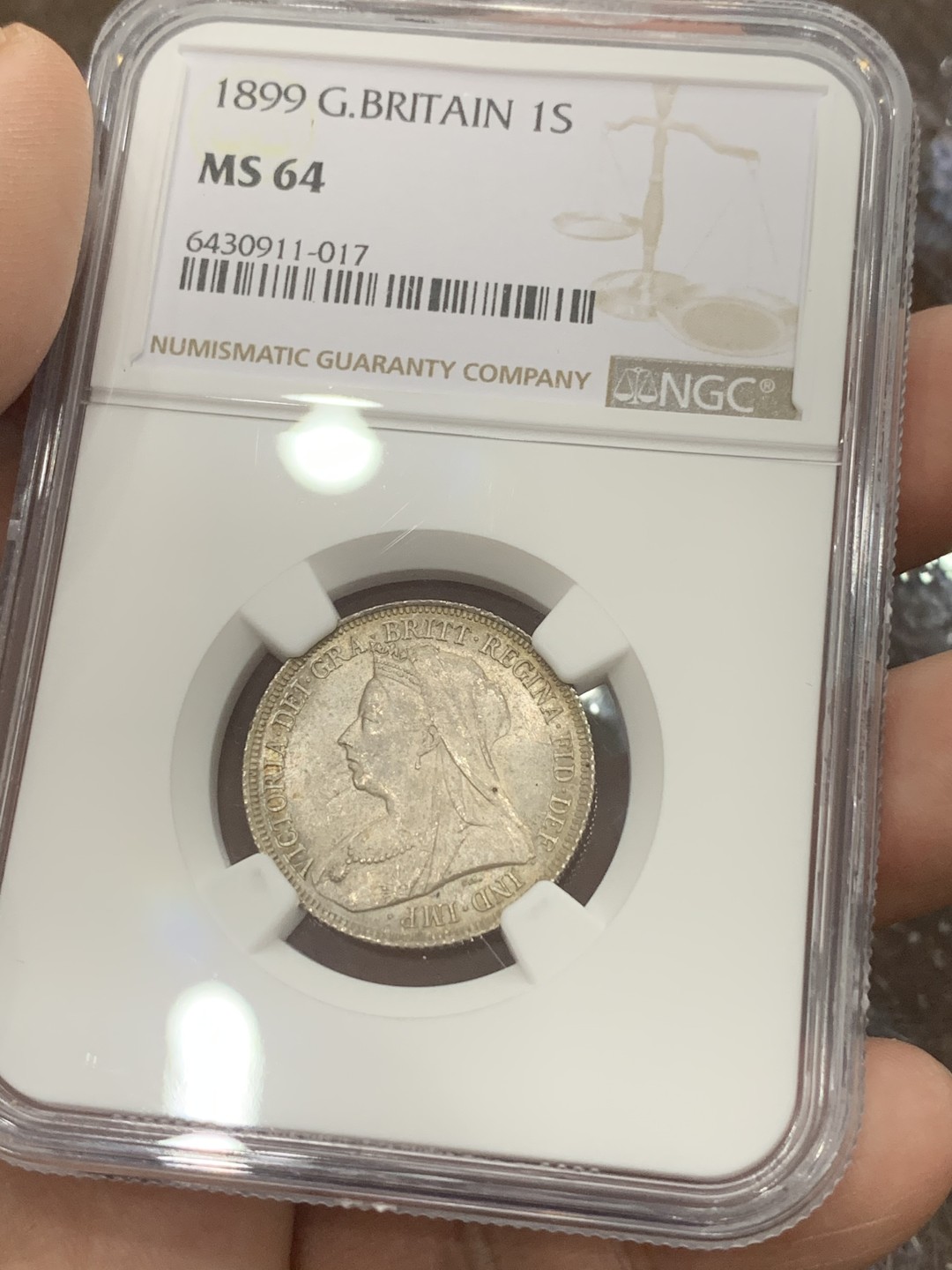 《竞宝斋》第111场-周日，周一 ，2场连拍（全场包邮） NGC MS64 英国 1899年 维多利亚 批纱版 1先令 银币 淡包浆 低评