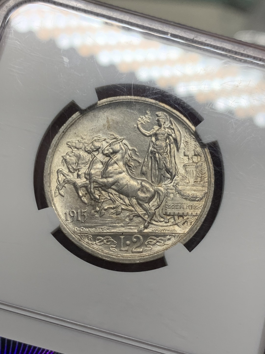 《竞宝斋》第111场-周日，周一 ，2场连拍（全场包邮） NGC-MS62 1915年 意大利马车2里拉银币 细节清晰状态不错