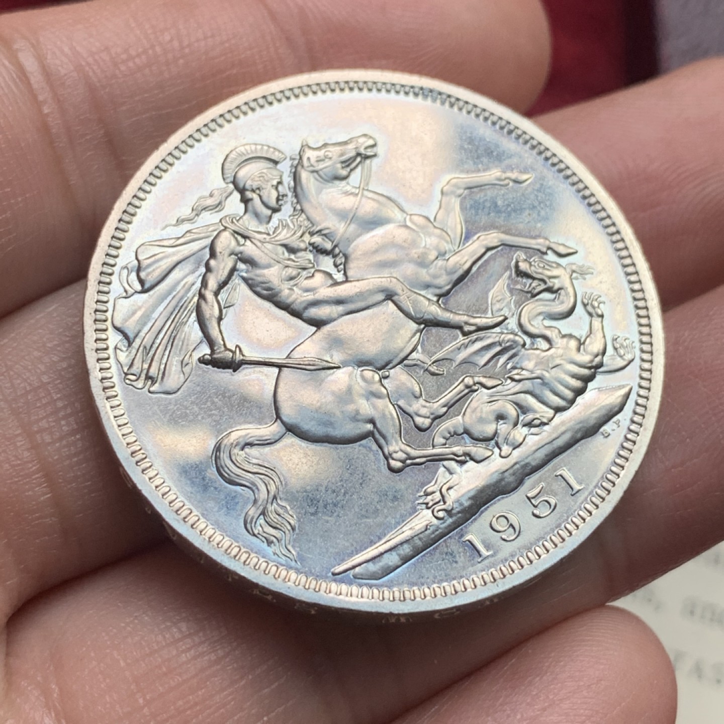 《竞宝斋》第111场-周日，周一 ，2场连拍（全场包邮） 英国 1951年 乔治六世 最后的马剑 克朗镍马剑 红盒带证书