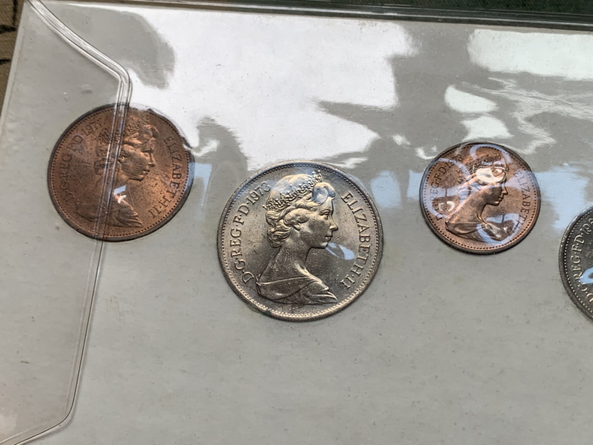 《竞宝斋》第112场-周日，周一 ，2场连拍（全场包邮） 英国套币（日版5枚一套）