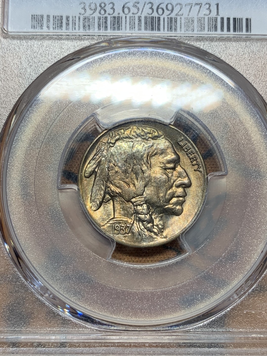 《竞宝斋》第112场-周日，周一 ，2场连拍（全场包邮） PCGS MS65 美国 1937年 印第安野牛 5美分 淡彩包浆 很不错