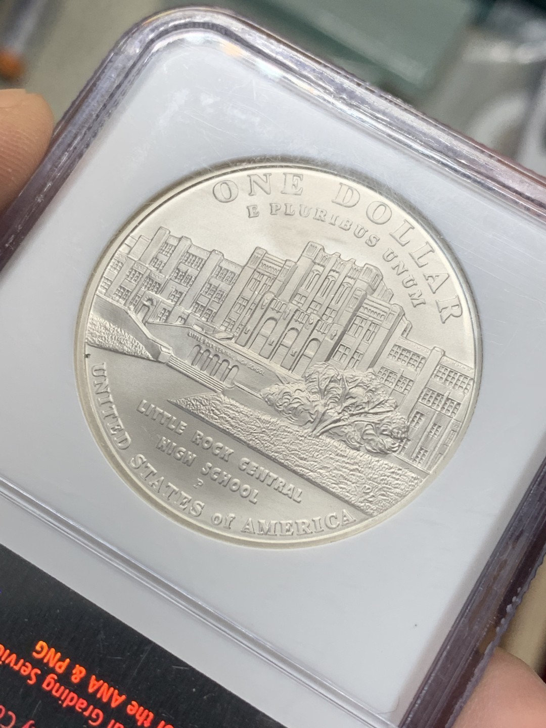 《竞宝斋》第112场-周日，周一 ，2场连拍（全场包邮） NGC MS69 美国 2007年 小石城中学解除种族隔离 1美元 银币