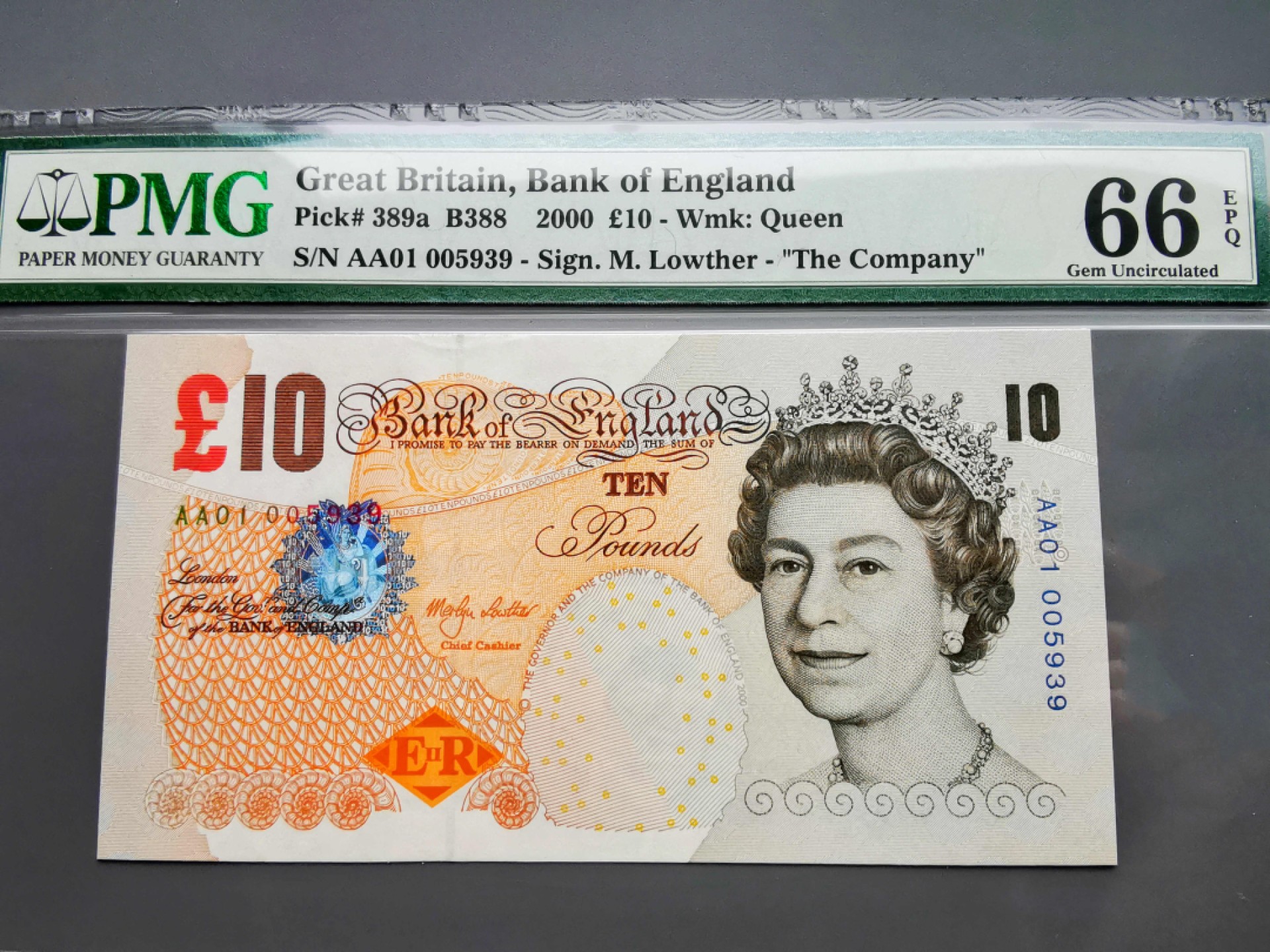 《崇甫堂》-英国纸钞PMG评级专场IV 英国 2000年 错印THE AA01首发字冠 千位小号 Pick:389a PMG-66 E序列再版10镑 达尔文