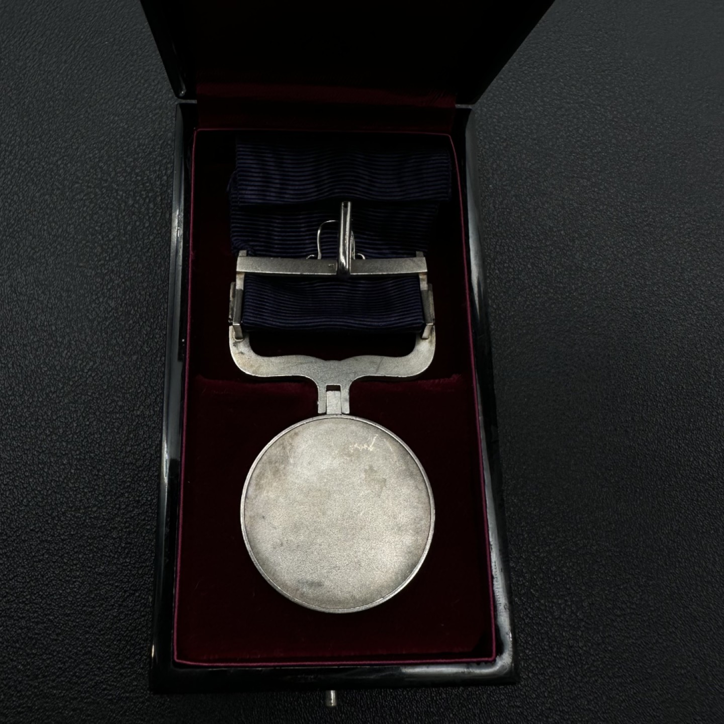 勋章奖章交易所11月05日群拍 日本新版绀绶褒章