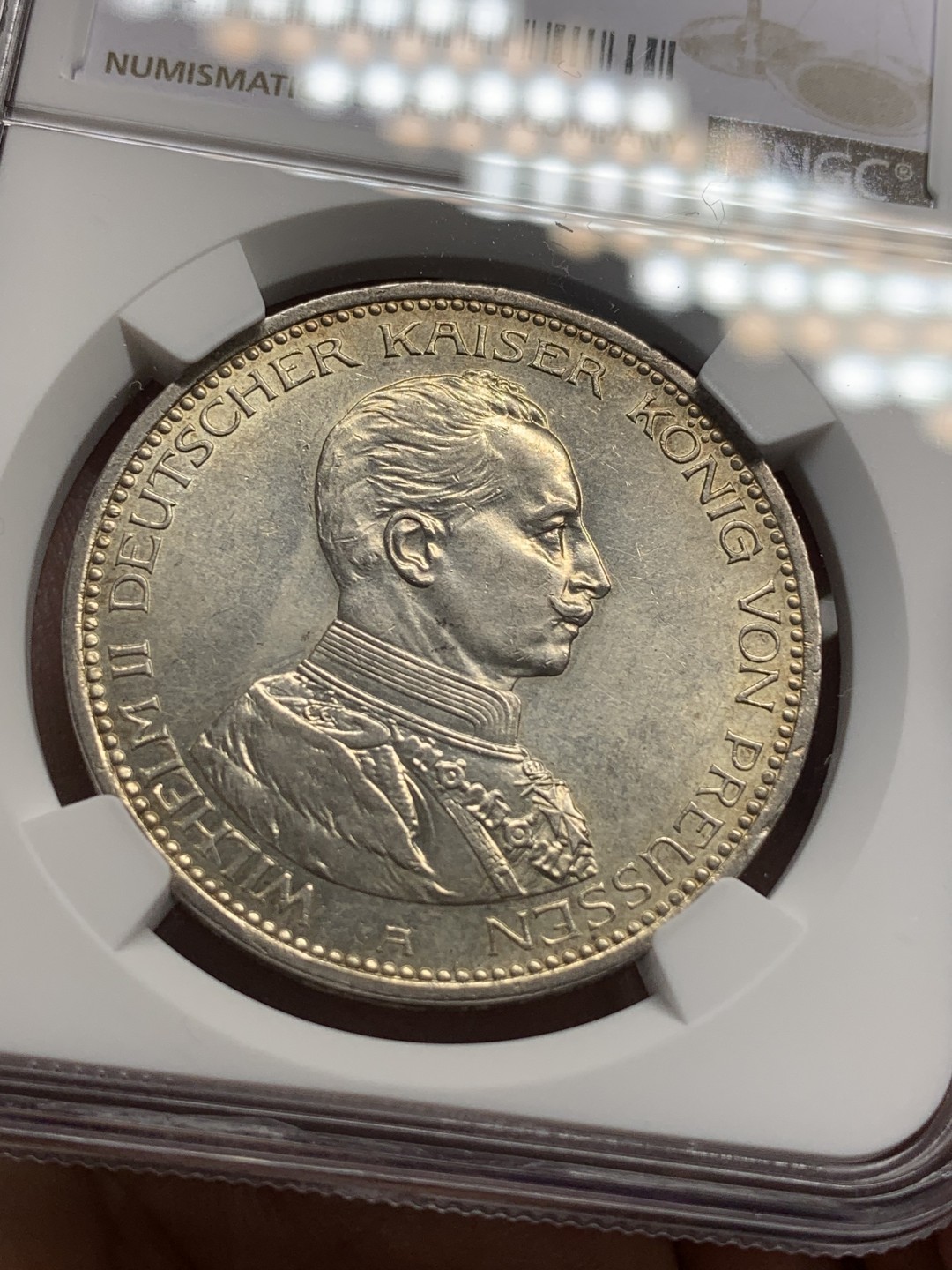 《竞宝斋》第112场-周日，周一 ，2场连拍（全场包邮） NGC-MS61 德国普鲁士1913年威廉二世军装5马克大银币