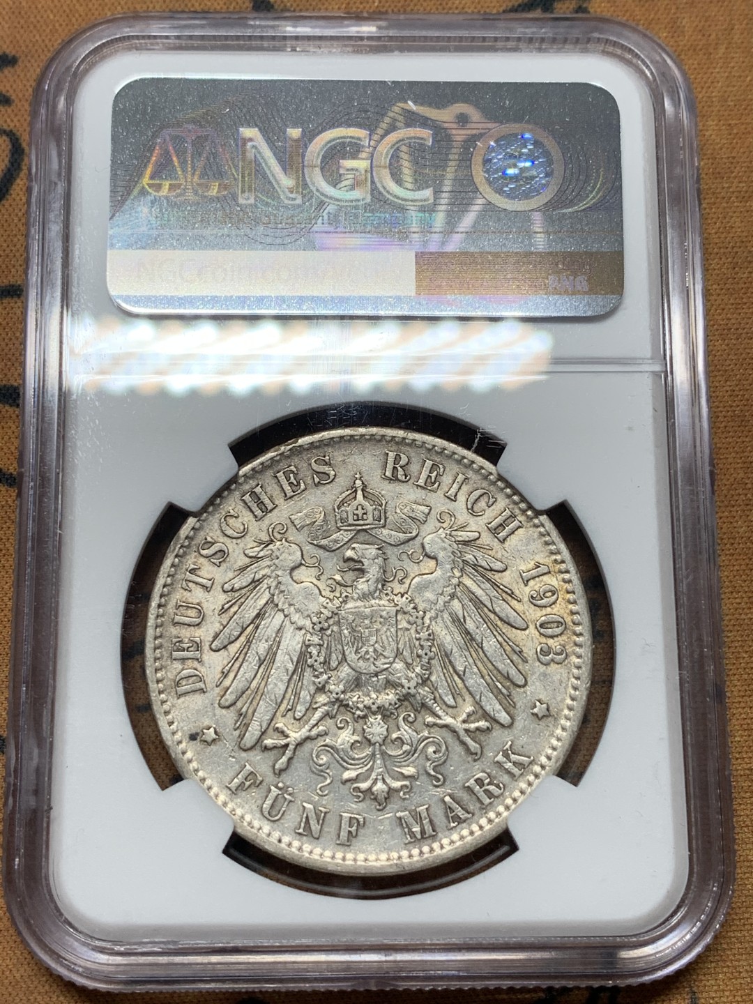 《竞宝斋》第112场-周日，周一 ，2场连拍（全场包邮） NGC-AU 德国汉堡 1903年双狮盾牌 5马克大银币 这个可以从新送评 单车变摩托