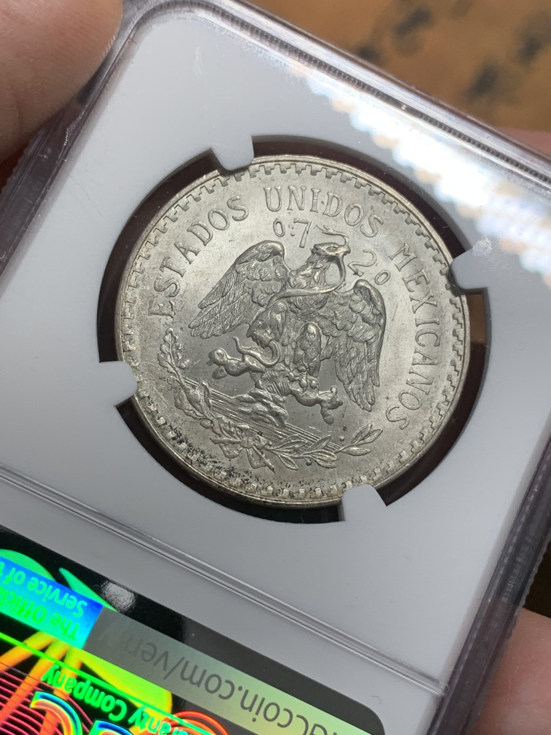 《竞宝斋》第112场-周日，周一 ，2场连拍（全场包邮） NGC-MS66 墨西哥1944年 小鹰洋1比索 这分数都不多说了