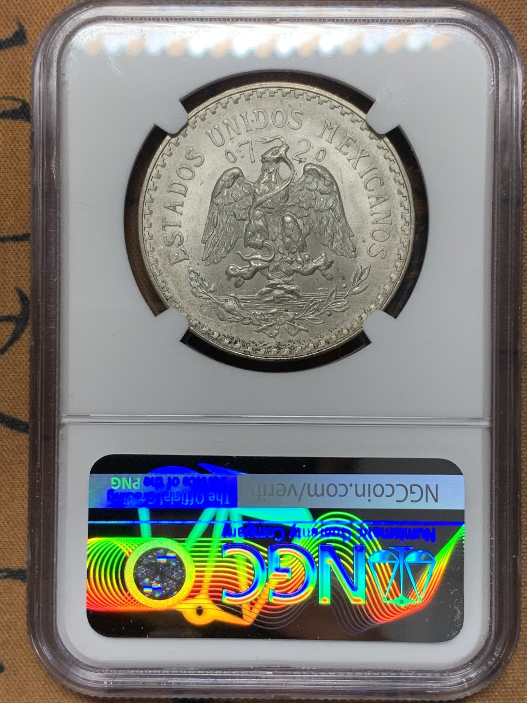 《竞宝斋》第112场-周日，周一 ，2场连拍（全场包邮） NGC-MS66 墨西哥1944年 小鹰洋1比索 这分数都不多说了