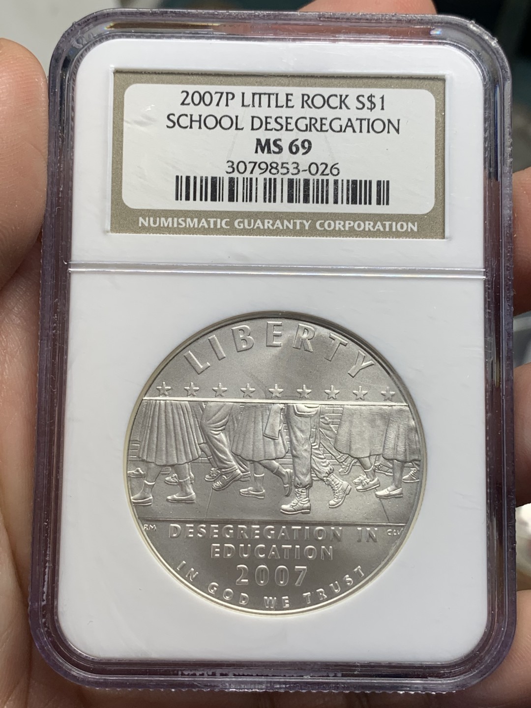 《竞宝斋》第112场-周日，周一 ，2场连拍（全场包邮） NGC MS69 美国 2007年 小石城中学解除种族隔离 1美元 银币