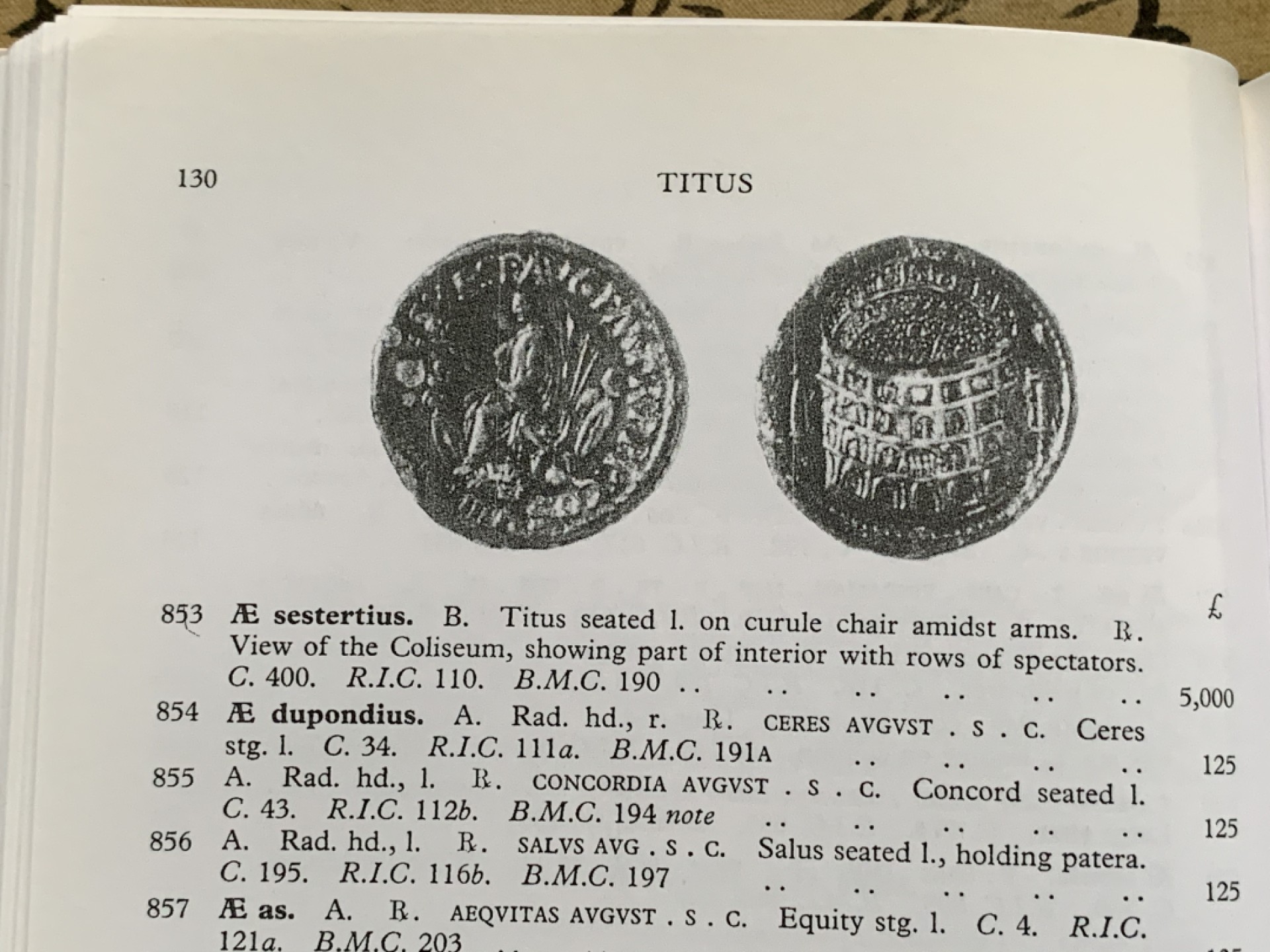 《竞宝斋》第112场-周日，周一 ，2场连拍（全场包邮） 精装版 古罗马 币的参考目录 大卫·R·西尔 著作 厚达390页 《罗马硬币及其价值》第四修订版 从公元前270年到公元500年 横跨将近700年 详尽的介绍版别及定位