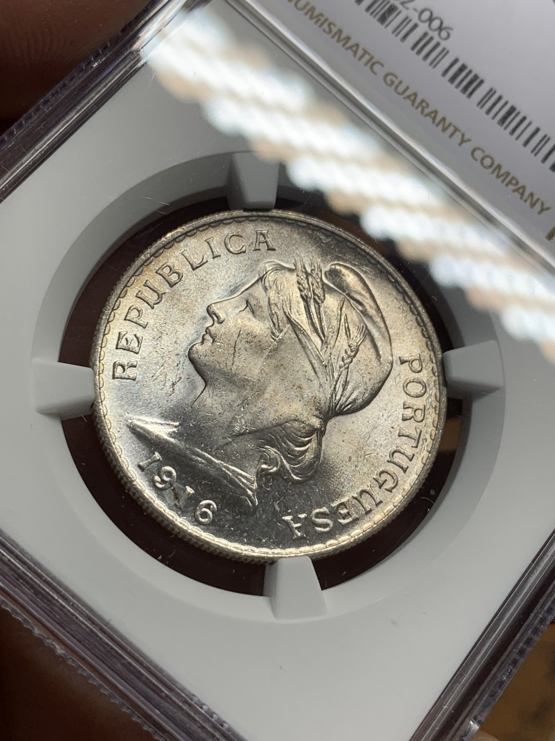 《竞宝斋》第112场-周日，周一 ，2场连拍（全场包邮） NGC-MS63 葡萄牙1916年 自由女神头像 50分半圆形银币 粉光好品