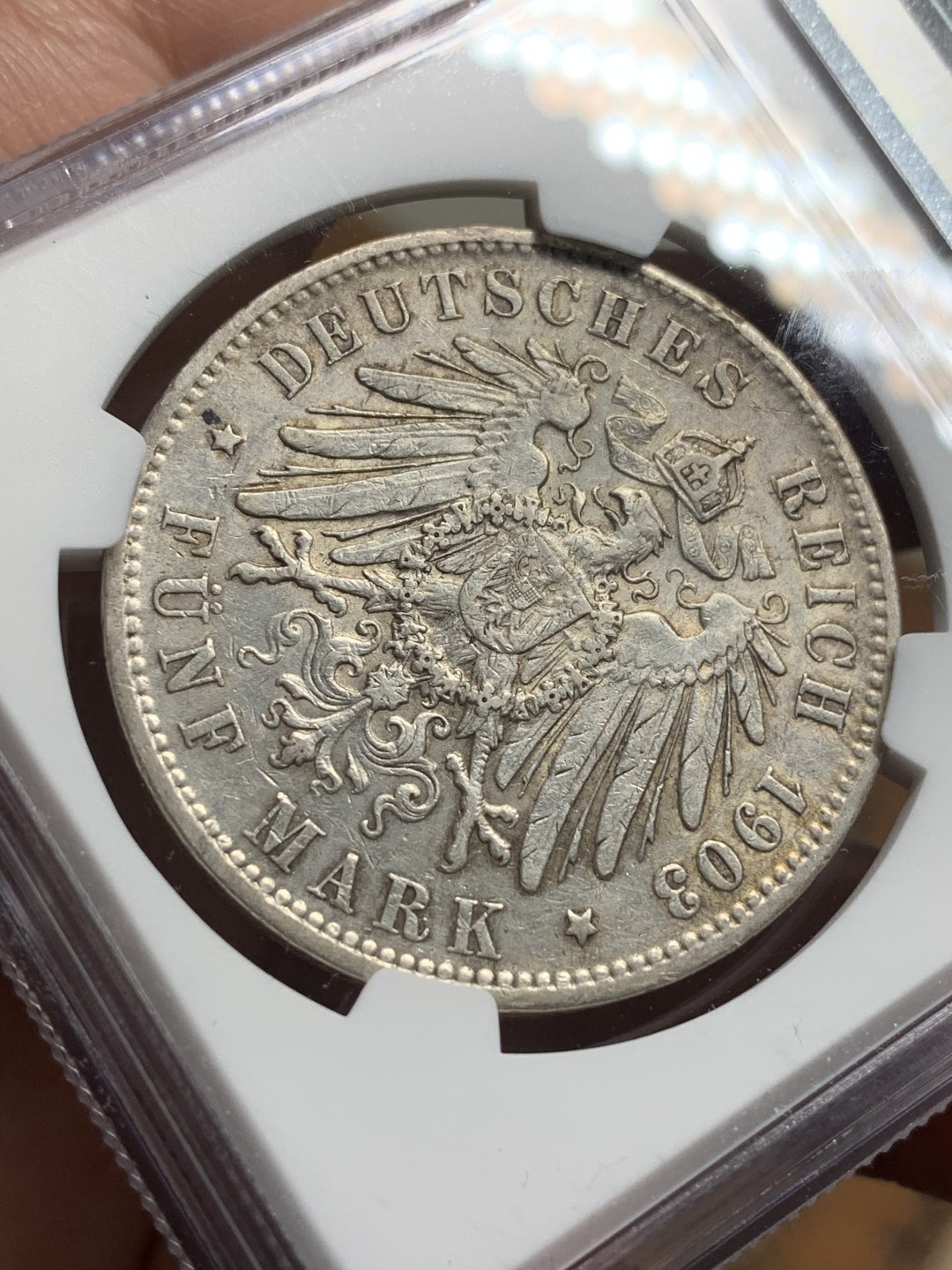 《竞宝斋》第112场-周日，周一 ，2场连拍（全场包邮） NGC-AU 德国汉堡 1903年双狮盾牌 5马克大银币 这个可以从新送评 单车变摩托