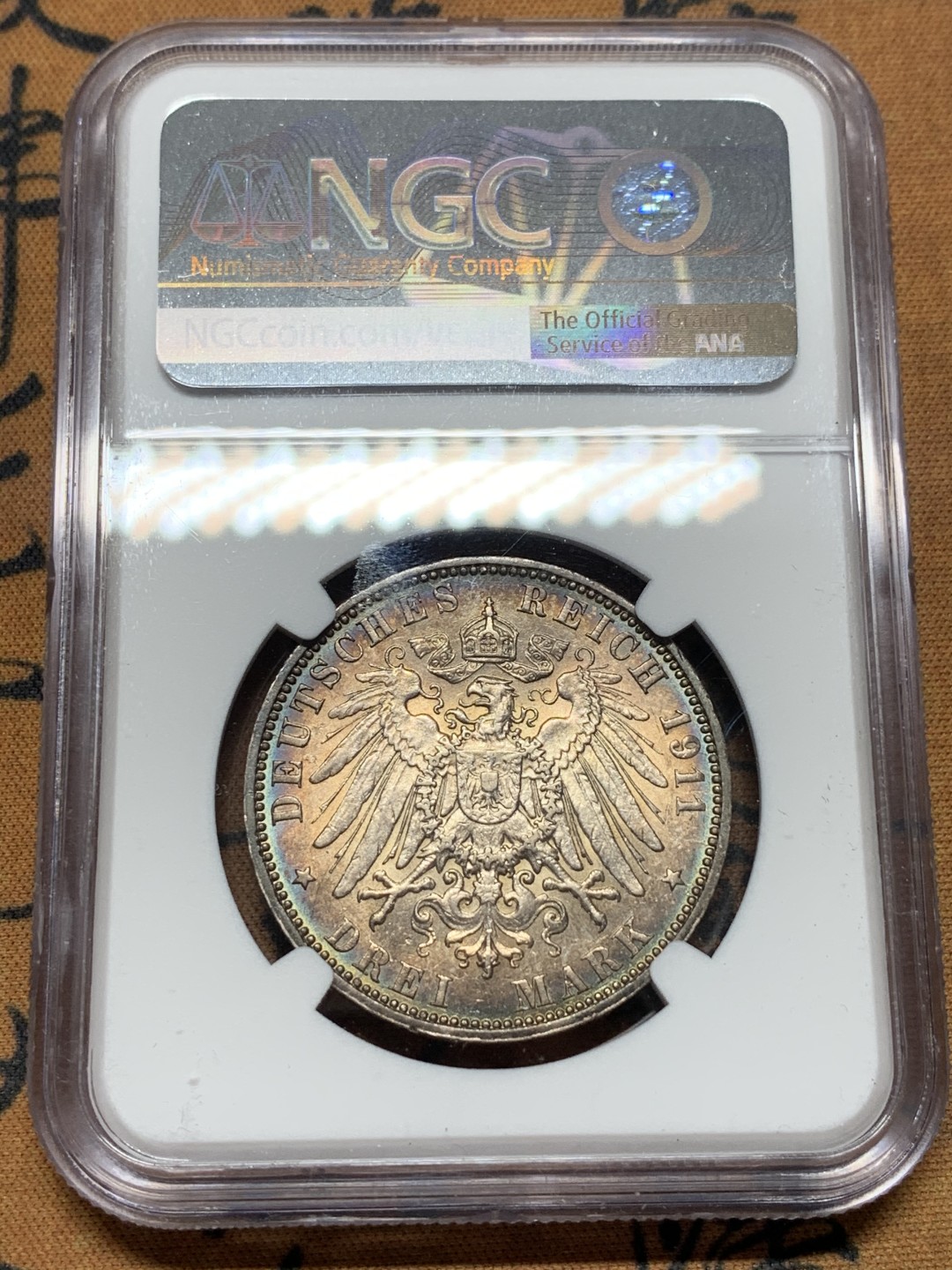 《竞宝斋》第112场-周日，周一 ，2场连拍（全场包邮） NGC-AU58 德国汉堡 1911年 双狮盾牌3马克银币 黑彩包浆 出分不易