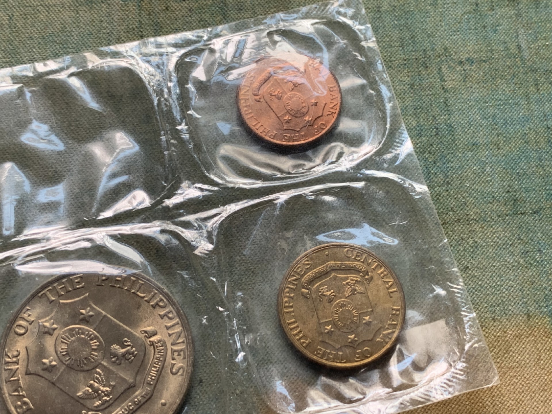 《竞宝斋》第112场-周日，周一 ，2场连拍（全场包邮） 菲律宾1958年清年份密封全套UNC套币，稀见！