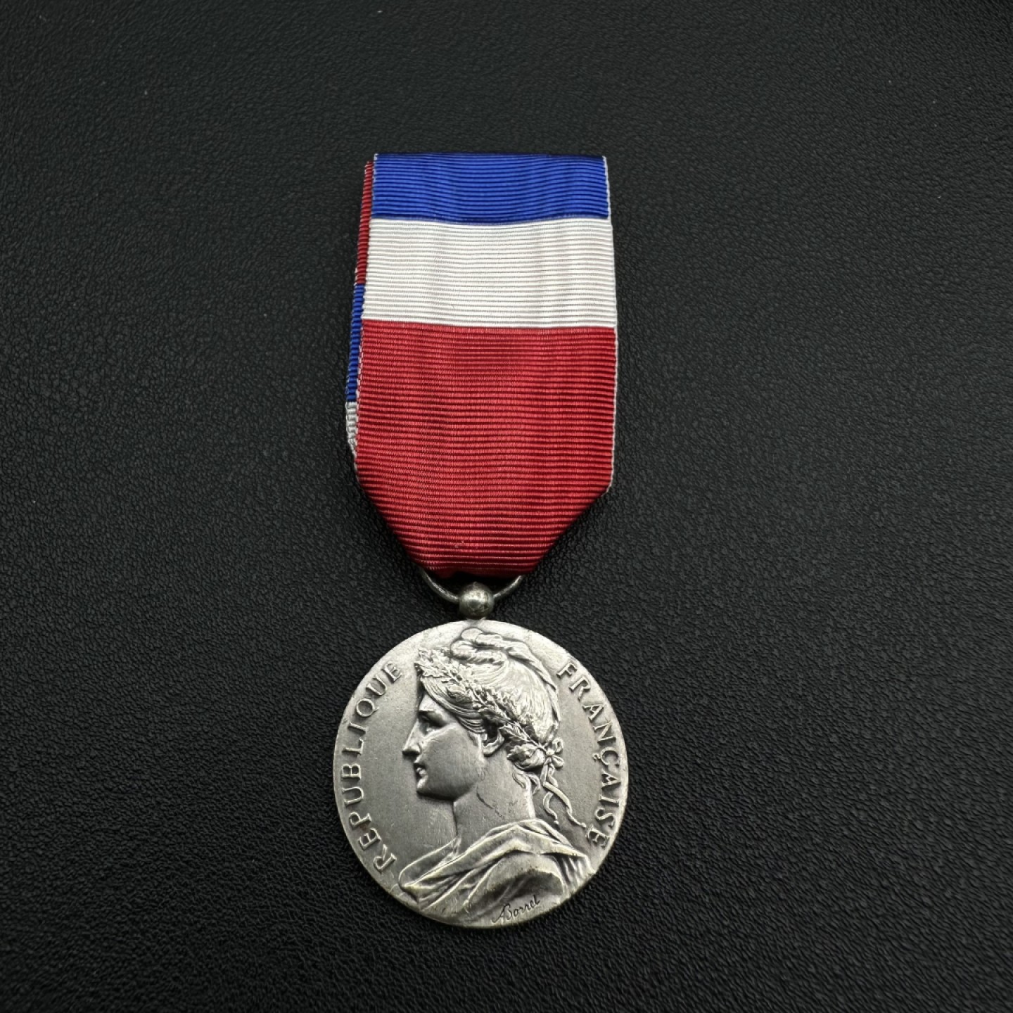 勋章奖章交易所11月05日群拍 法国二级劳动荣誉奖章