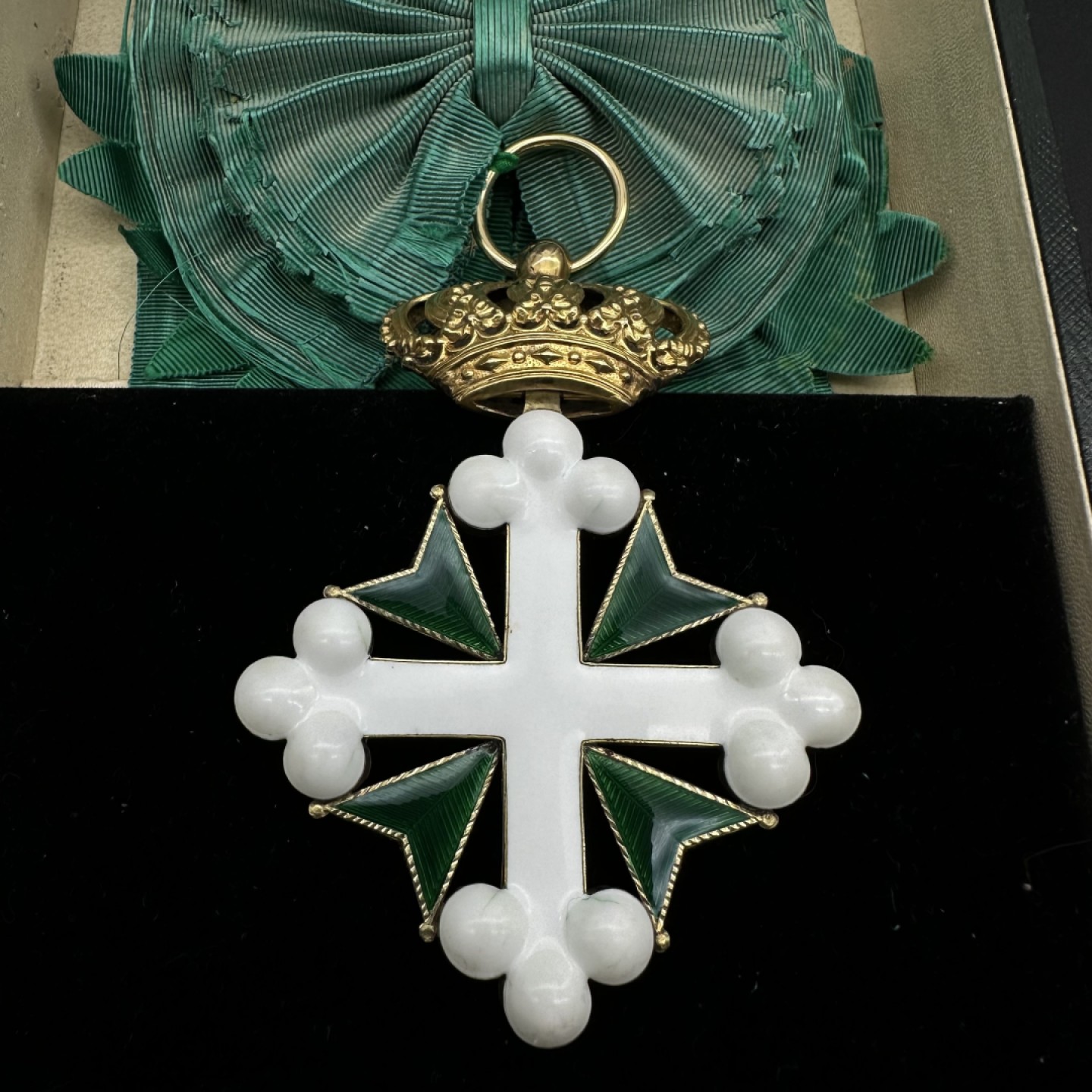 勋章奖章交易所11月05日群拍 意大利大十字级圣瑞斯及拉萨路勋章