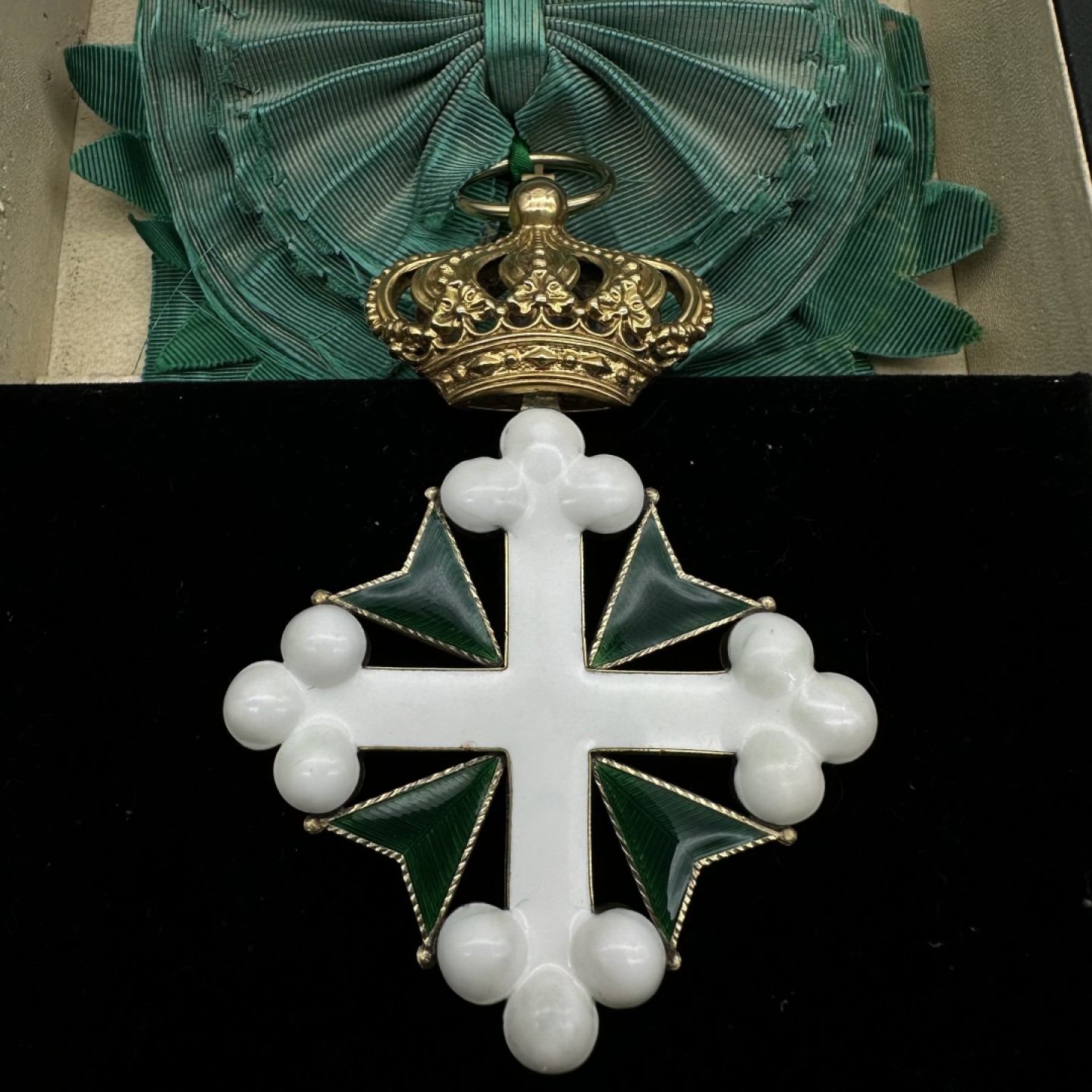 勋章奖章交易所11月05日群拍 意大利大十字级圣瑞斯及拉萨路勋章