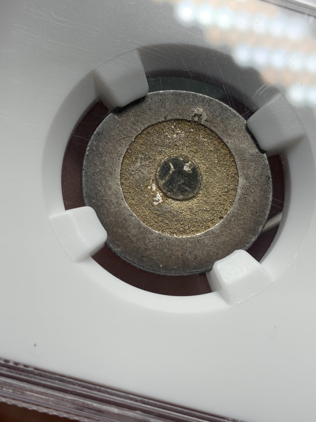 《竞宝斋》第112场-周日，周一 ，2场连拍（全场包邮） NGC-AU58 朝鲜1882年大东一钱 原味黑珐琅完整 十月HA的NGC61分白币1980美金成交