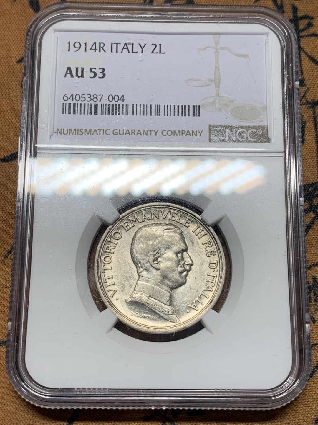 《竞宝斋》第112场-周日，周一 ，2场连拍（全场包邮） NGC-AU53  意大利  1914  2里拉  马车 银币