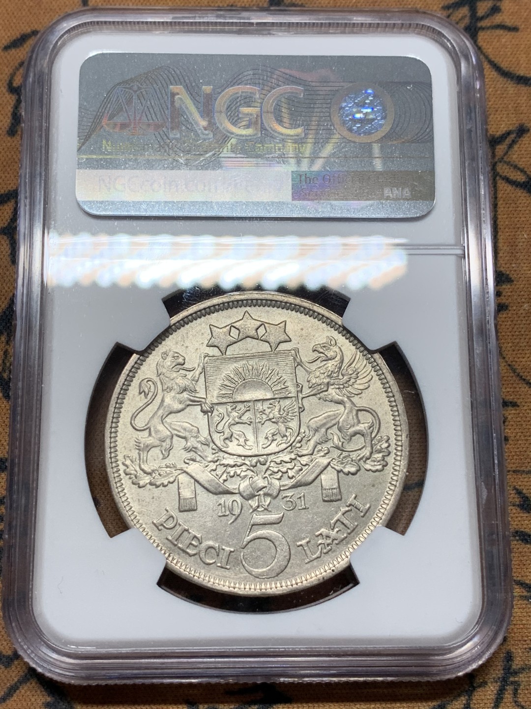 《竞宝斋》第112场-周日，周一 ，2场连拍（全场包邮） NGC-MS63 拉脱维亚1931年少女头像5拉特银币 大热品种 外拍价格已起飞