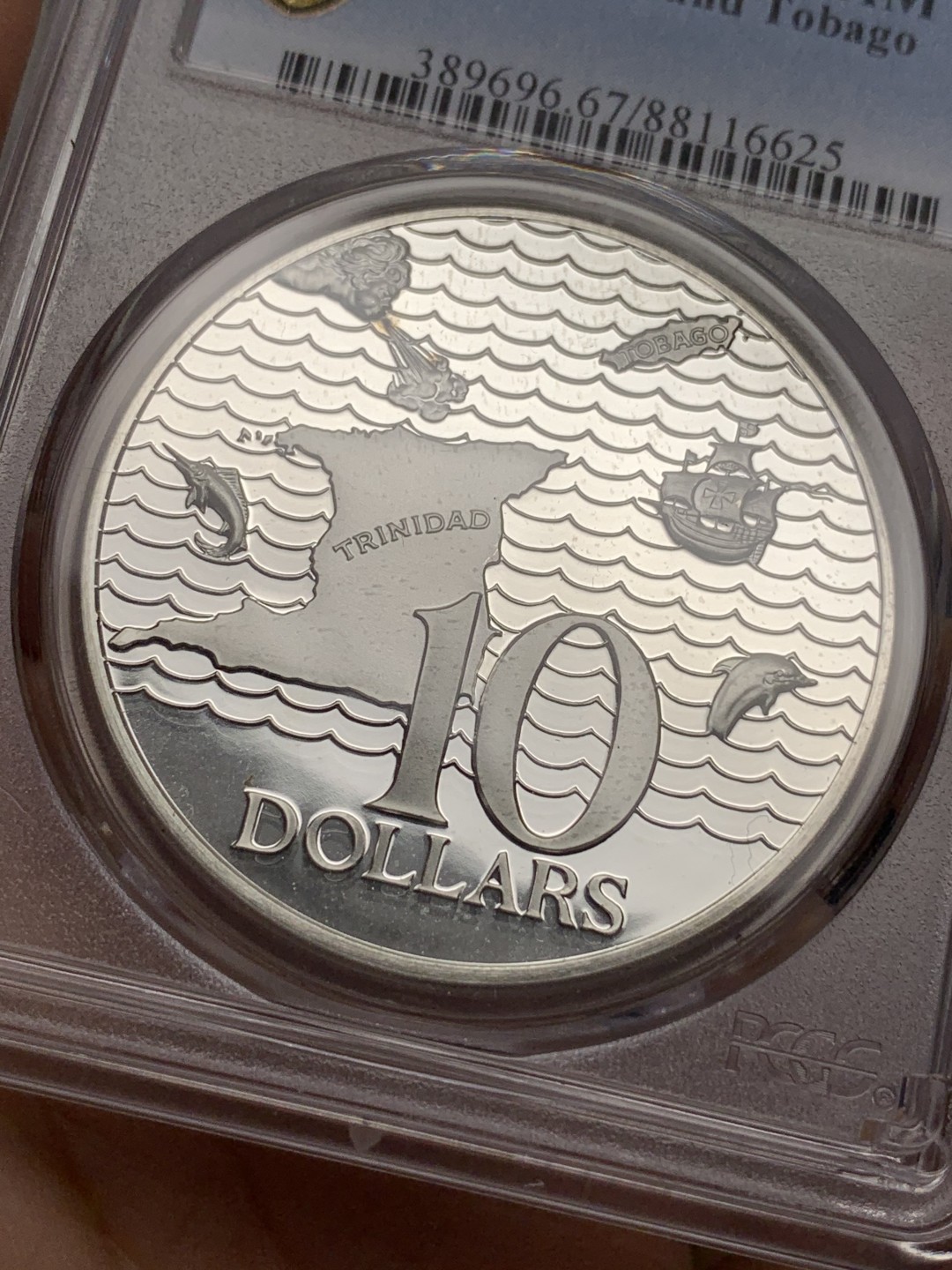 《竞宝斋》第112场-周日，周一 ，2场连拍（全场包邮） PCGS  PR67DCAM 特立尼达和多巴哥1975年10元精制大银币，冠军分。925银，直径42mm，重量35g