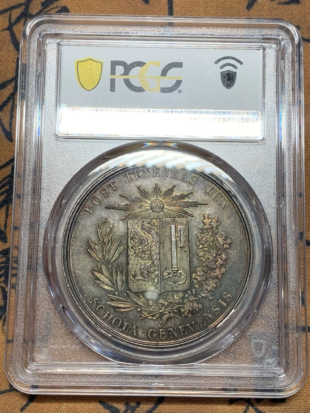 《竞宝斋》第112场-周日，周一 ，2场连拍（全场包邮） PCGS SP65  19世纪瑞士日内瓦学院五彩银章 原味包浆 非常迷人