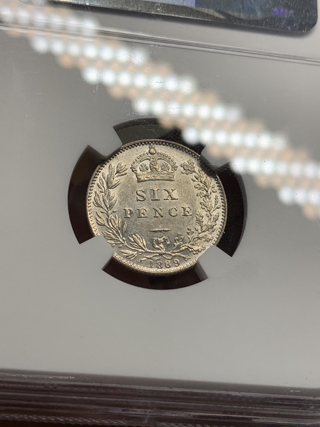 《竞宝斋》第112场-周日，周一 ，2场连拍（全场包邮） NGC-MS62 1889年 英国 维多利亚高冠6便士银币 数字版 转光漂亮