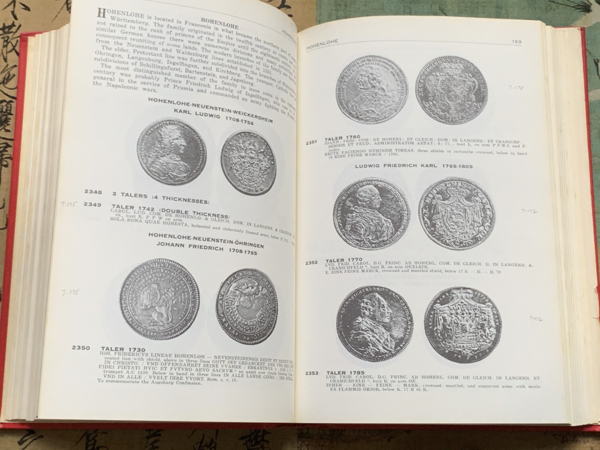 《竞宝斋》第112场-周日，周一 ，2场连拍（全场包邮） 稀少 绝版 精装版达文波特 1700-1800年 德国泰勒 目录本身也成为了藏品，评级盒上DAV对应的就是此目录，厚达410多页。泰勒必备