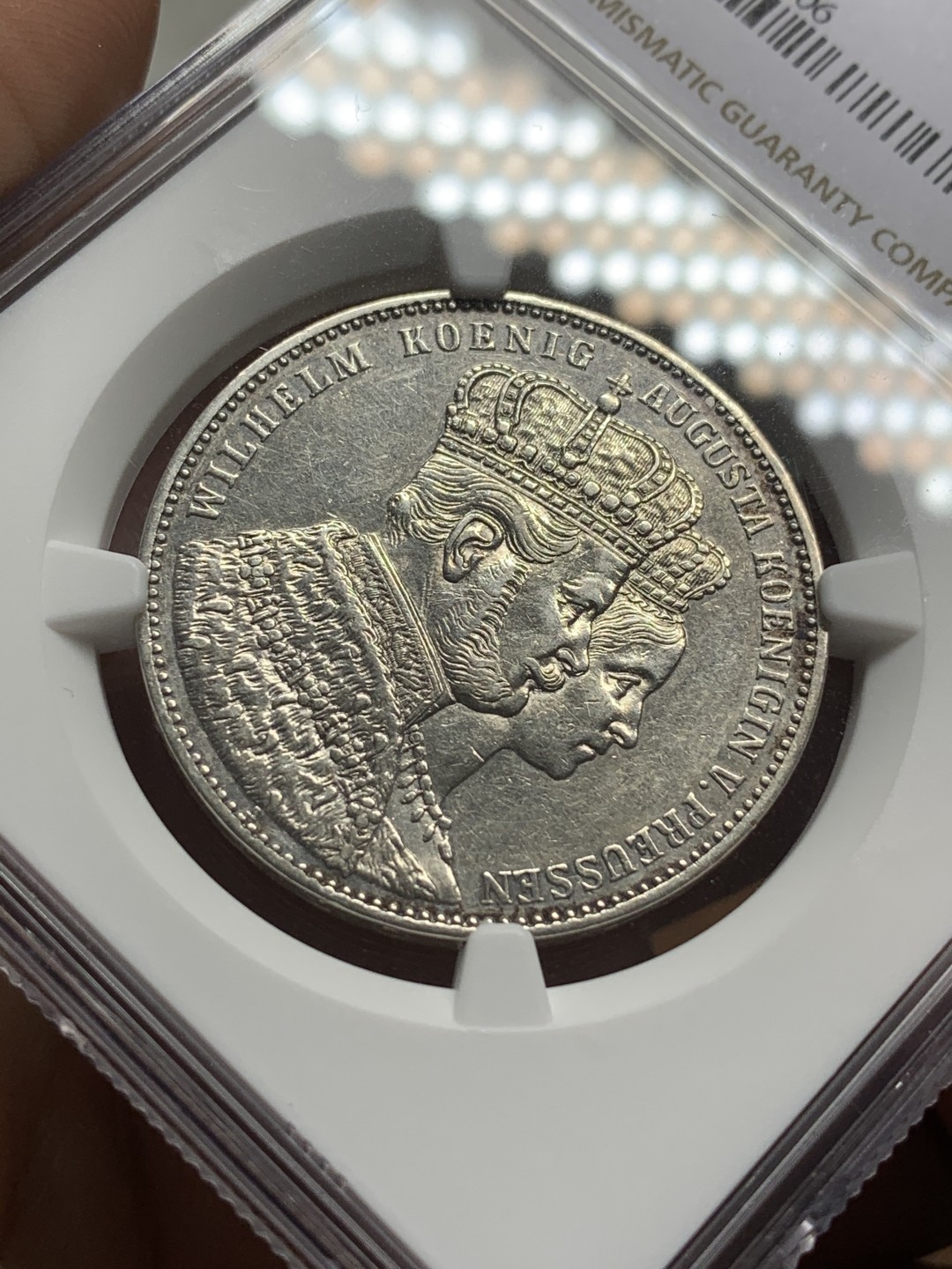 《竞宝斋》第112场-周日，周一 ，2场连拍（全场包邮） NGC-AUD  德国  1861  1泰勒  毛衣泰勒银币