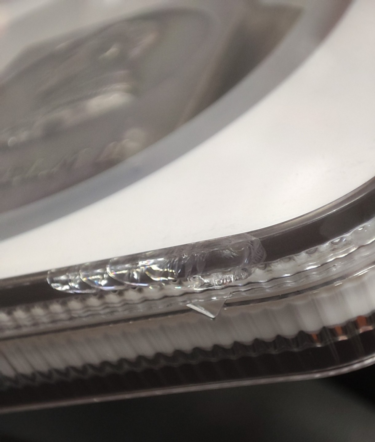 八角银章NGC章牌特卖会 威廉二世1914演讲大银章，背面译文“我不知道什么政党，我只知道德国人” 边缘有些小磕碰，高浮雕，加厚盒边缘有些小碎裂