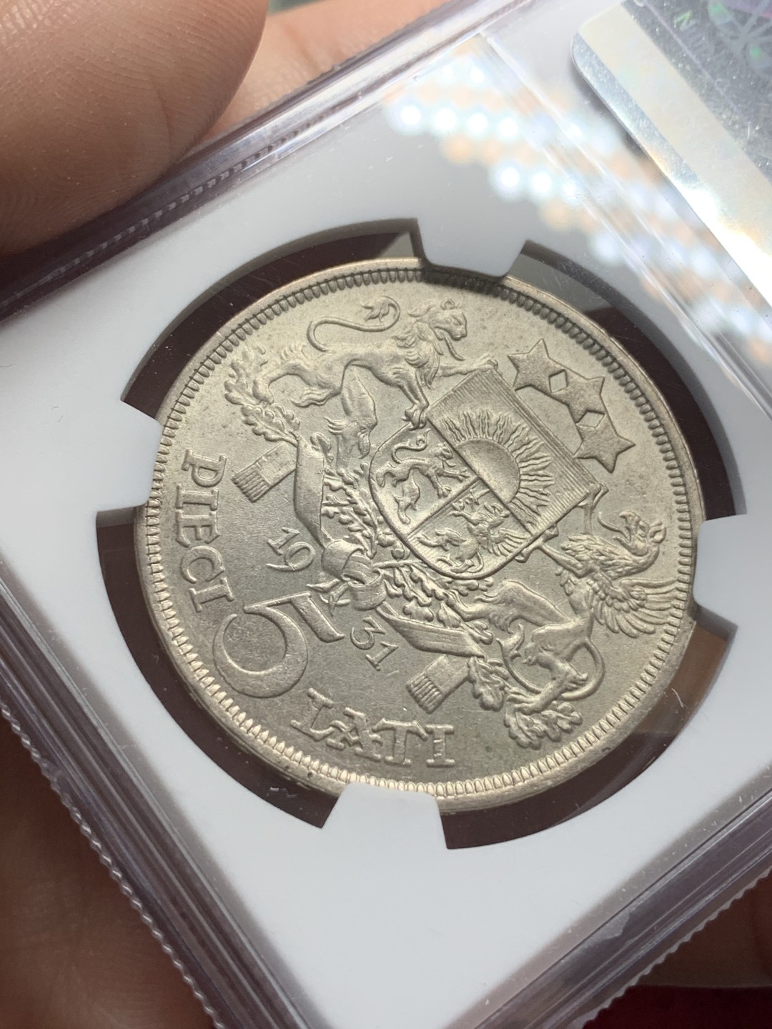 《竞宝斋》第112场-周日，周一 ，2场连拍（全场包邮） NGC-MS63 拉脱维亚1931年少女头像5拉特银币 大热品种 外拍价格已起飞