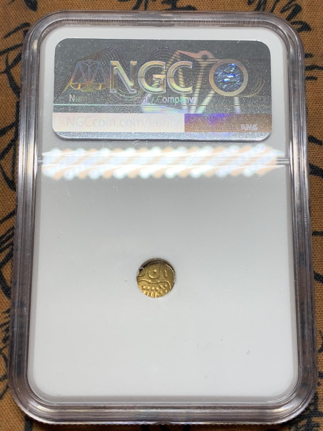 《竞宝斋》第112场-周日，周一 ，2场连拍（全场包邮） NGC-AU55 印度克钦邦1795年 FANAM法兰金币 早期金币 小金豆 非常可爱