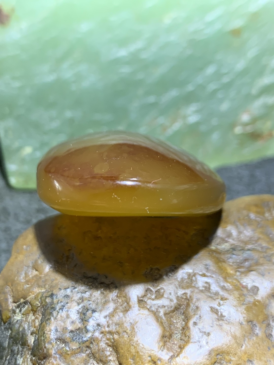 精美高玉化巴西玛瑙随形吊坠一个